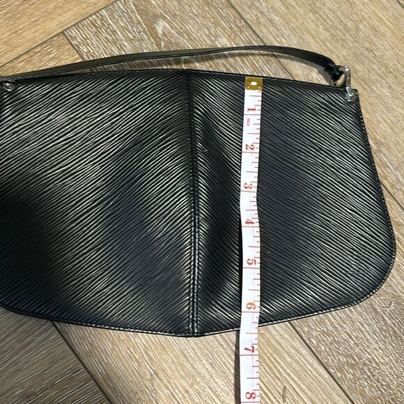 Louis Vuitton Demi Lune Pochette - Picture 10 of 11